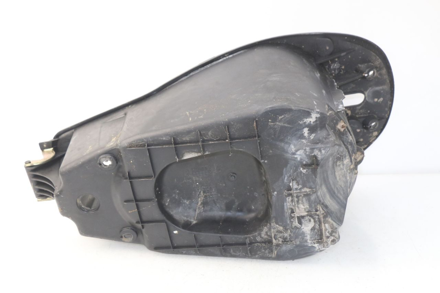 photo de COFANO SELLA PEUGEOT VIVACITY NEW 4T 50 (2008 - 2017) - Dettagli dei punti di fissaggio