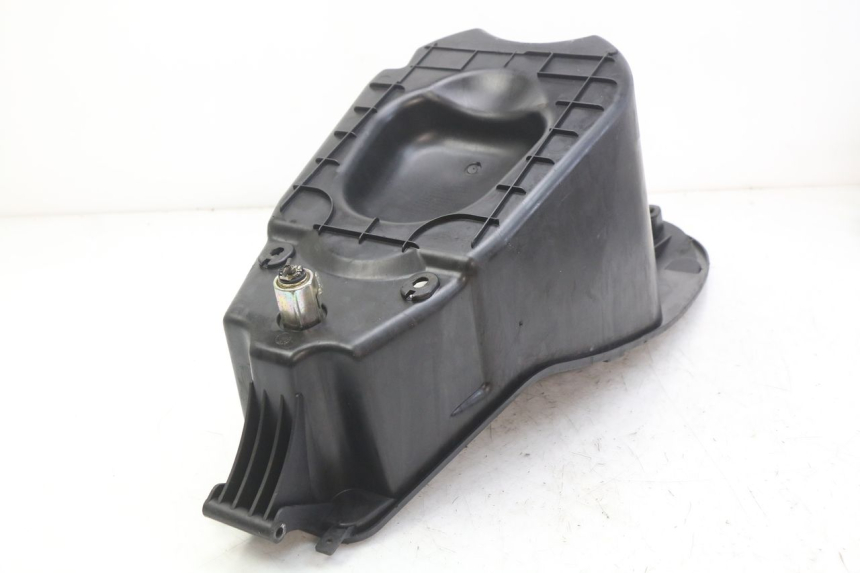 photo de Bauletto sella PEUGEOT VIVACITY 125 (2010 - 2017) - Dettaglio del componente