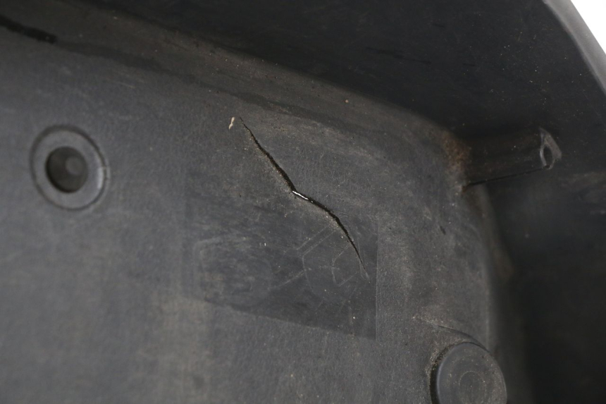 photo de COFANO SELLA YAMAHA X-MAX XMAX 125 (2010 - 2013) - Stato della superficie e materiale