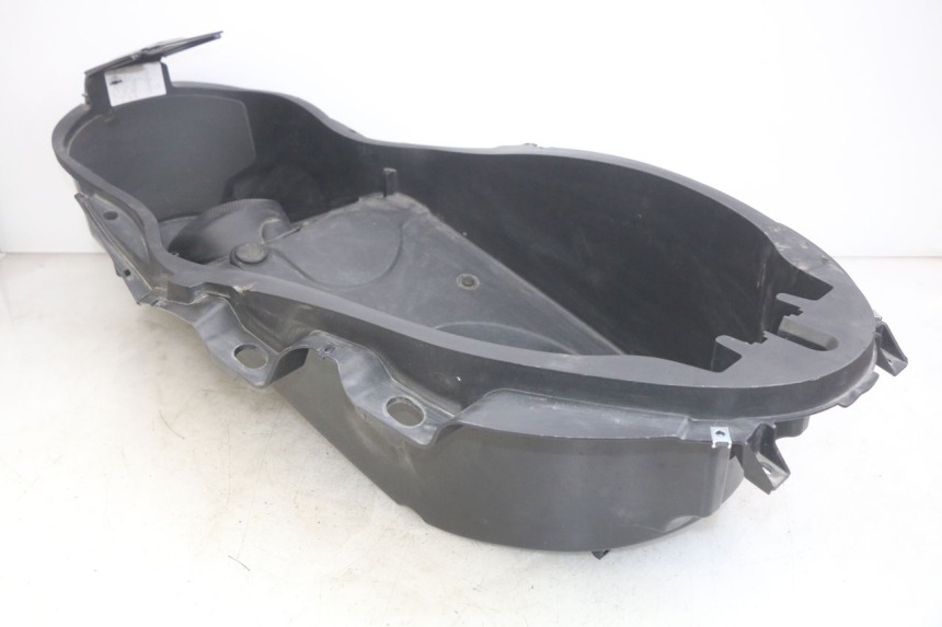 photo de COFANO SELLA YAMAHA X-MAX XMAX 125 (2010 - 2013) - Dettagli dei punti di fissaggio