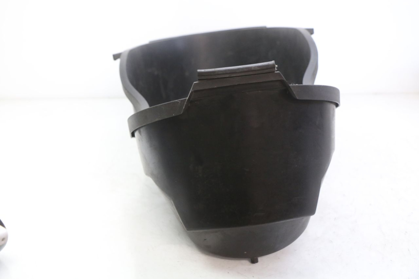 photo de COFANO SELLA YAMAHA XMAX X-MAX 125 (2006 - 2009) - Zoom sullo stato d'uso