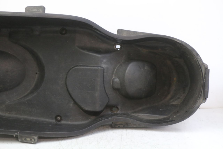 photo de COFANO SELLA YAMAHA XMAX X-MAX 125 (2006 - 2009) - Stato della superficie e materiale