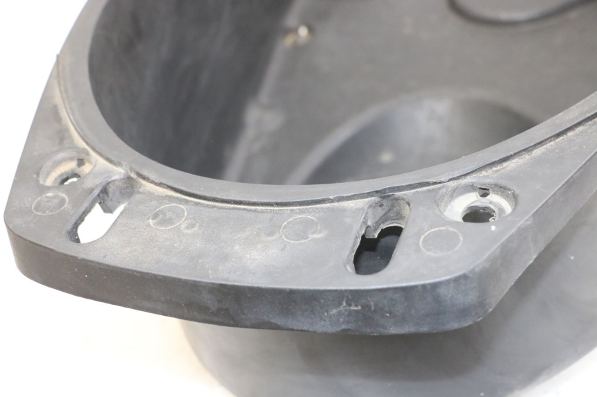 photo de COFANO SELLA YAMAHA XMAX X-MAX 125 (2006 - 2009) - Dettaglio del componente