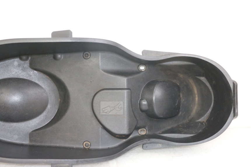 photo de COFANO SELLA YAMAHA XMAX X-MAX 125 (2006 - 2009) - Stato della superficie e materiale