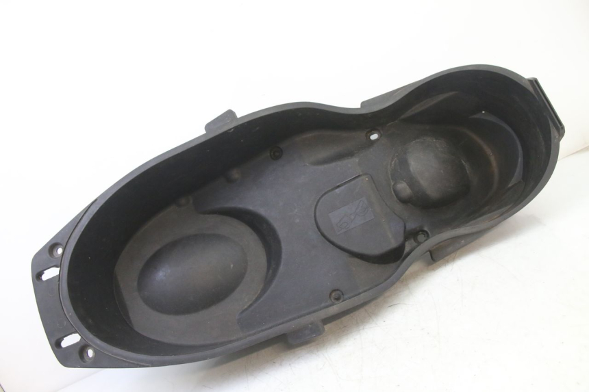 photo de COFANO SELLA YAMAHA XMAX X-MAX 125 (2006 - 2009) - Dettaglio del componente