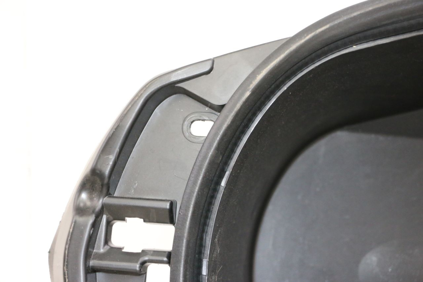 photo de SOTTOSELLA YAMAHA XMAX X-MAX 125 (2021 - 2025) - Altra vista dell'articolo