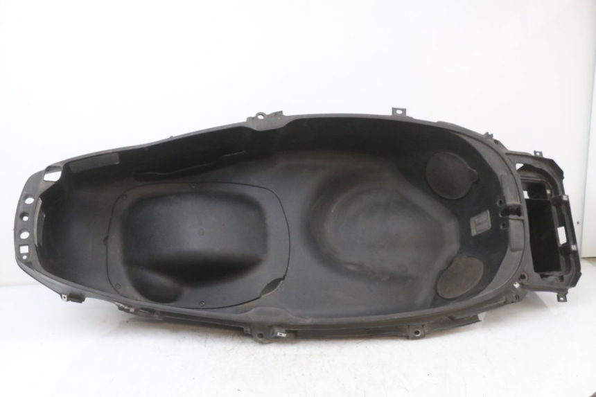 photo de COFANO SELLA PIAGGIO X10 125 (2012 - 2017) - Zoom sullo stato d'uso