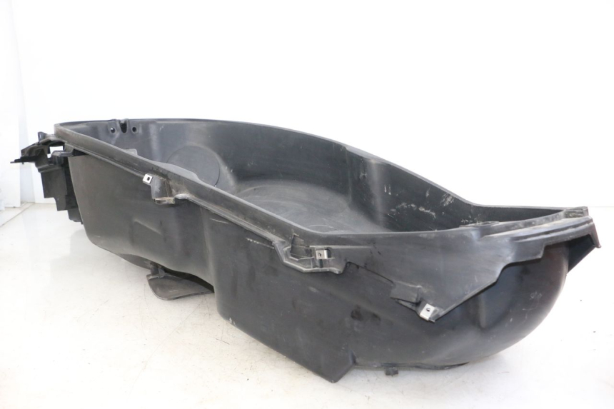 photo de COFANO SELLA PIAGGIO X10 125 (2012 - 2017) - Vista d'insieme del prodotto