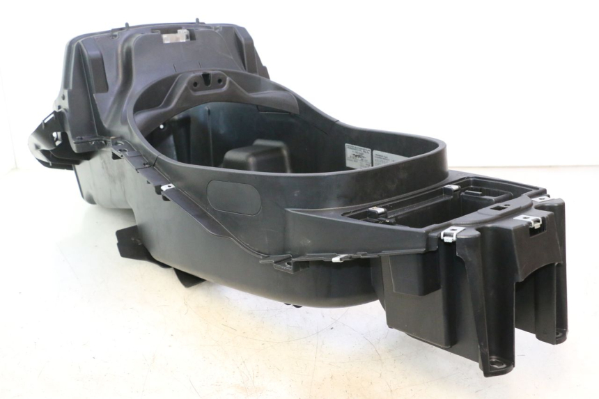 photo de SOTTOSELLA PIAGGIO X8 STREET 125 (2006 - 2007) - Altra vista dell'articolo