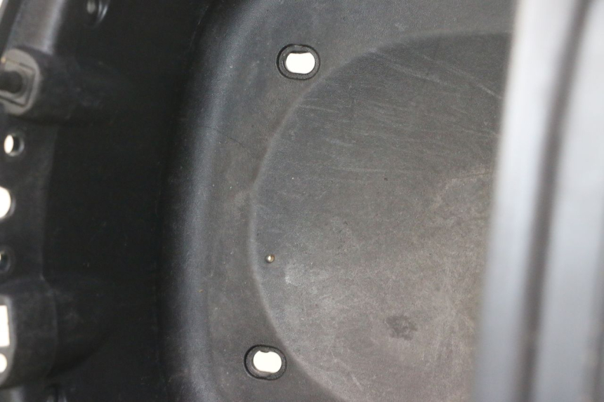 photo de SOTTOSELLA PIAGGIO X8 STREET 125 (2006 - 2007) - Zoom sui componenti