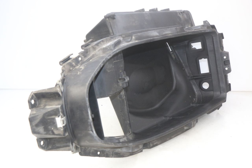 photo de COFANO SELLA PIAGGIO X9 EVOLUTION 250 (2003 - 2007) - Dettagli dei punti di fissaggio