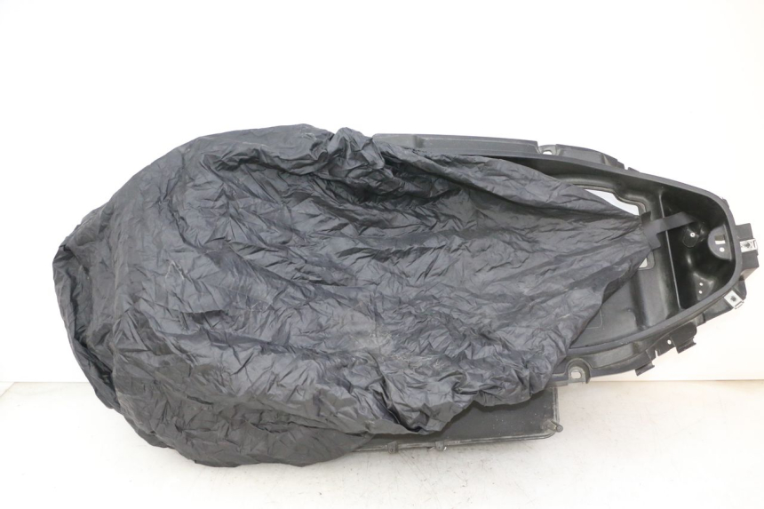 photo de Bauletto sella PIAGGIO X9 EVOLUTION 125 (2003 - 2007) - Dettaglio del componente