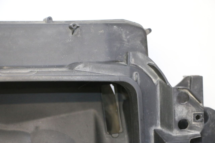 photo de Bauletto sella PIAGGIO X9 EVOLUTION 125 (2003 - 2007) - Zoom sui componenti