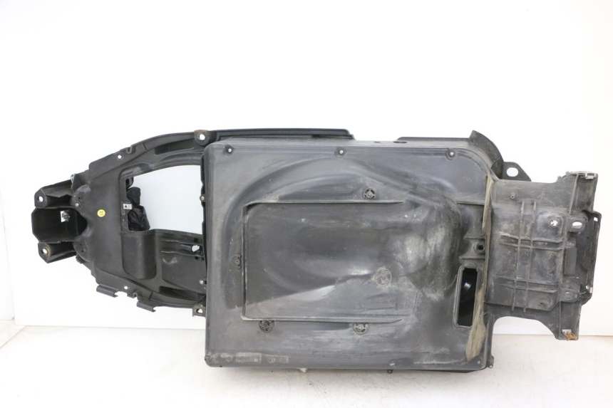 photo de Bauletto sella PIAGGIO X9 EVOLUTION 125 (2003 - 2007) - Marcature e riferimenti originali