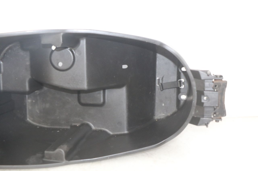 photo de COFANO SELLA YAMAHA YP MAJESTY 125 (2007 - 2010) - Vista d'insieme del prodotto