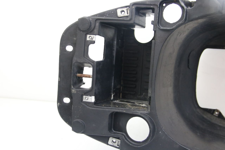 photo de COFANO SELLA PIAGGIO ZIP 2T 50 (2009 - 2019) - Dettagli dei punti di fissaggio