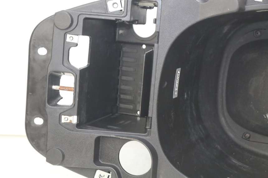 photo de COFANO SELLA PIAGGIO ZIP 4T 50 (2018 - 2020) - Altra angolazione