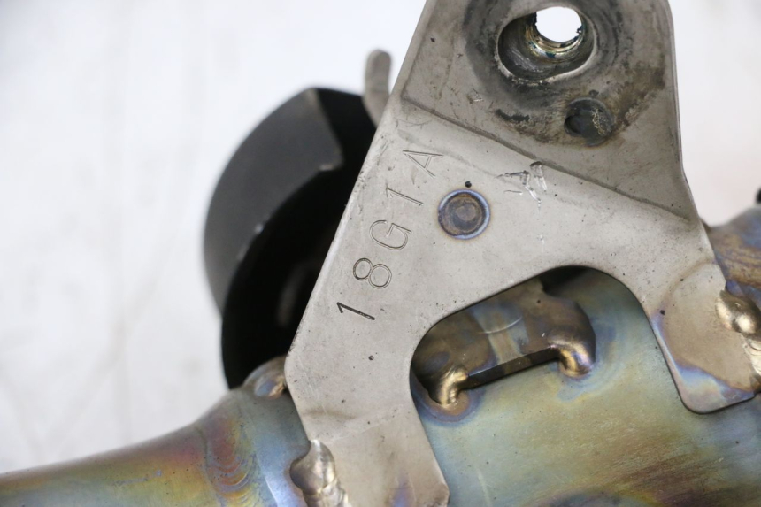 photo de COLLETTORE SUZUKI GSXR GSX-R 1000 (2003 - 2004) - Primo piano tecnico