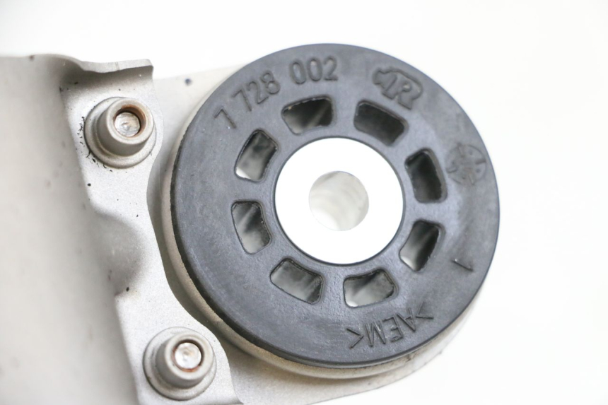 photo de SCARICO CLAMP BMW R GS 1250 (2021 - 2024) - Primo piano tecnico