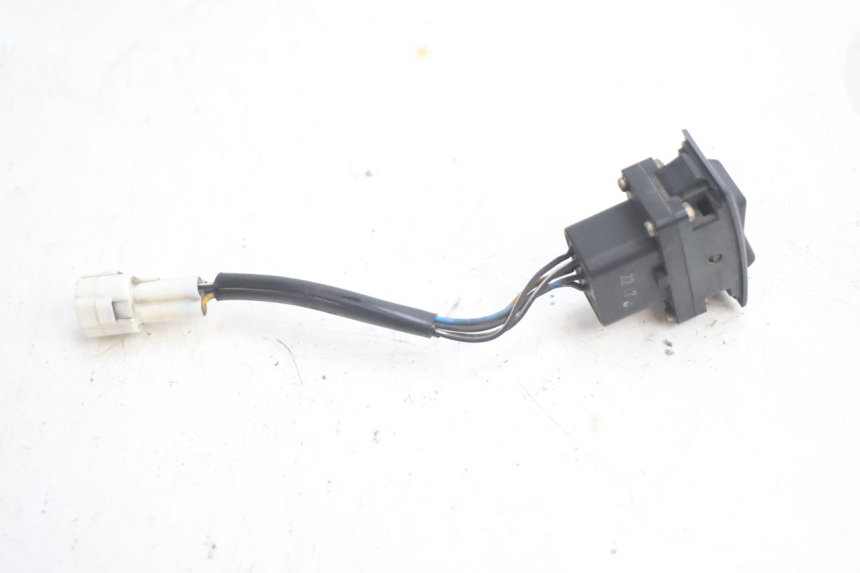 photo de COMMUTATORE SUZUKI BURGMAN EXECUTIVE ABS 650 (2006 - 2012) - Altra angolazione