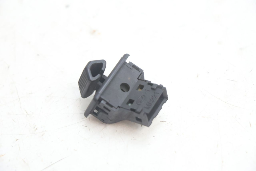 photo de COMANDO FRECCE PEUGEOT BUXY 50 (1993 - 1998) - Zoom sullo stato d'uso