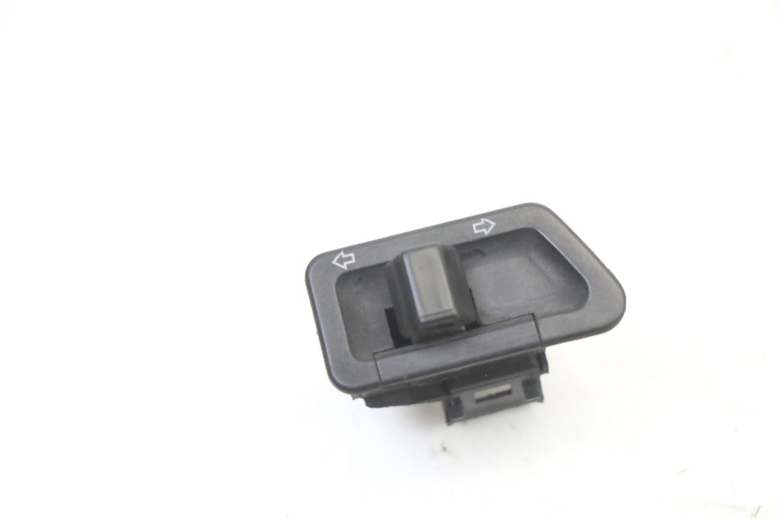 photo de COMMUTATORE FRECCE SYM FIDDLE 2 S 125 (2012 - 2014) - Vista principale