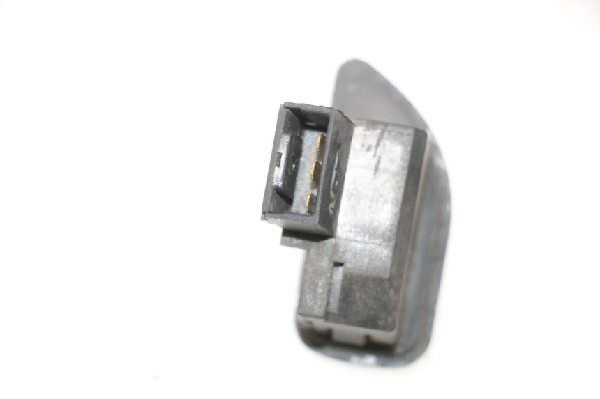 photo de COMMUTATORE FRECCE PIAGGIO MP3 500 (2011 - 2015) - Zoom sullo stato d'uso