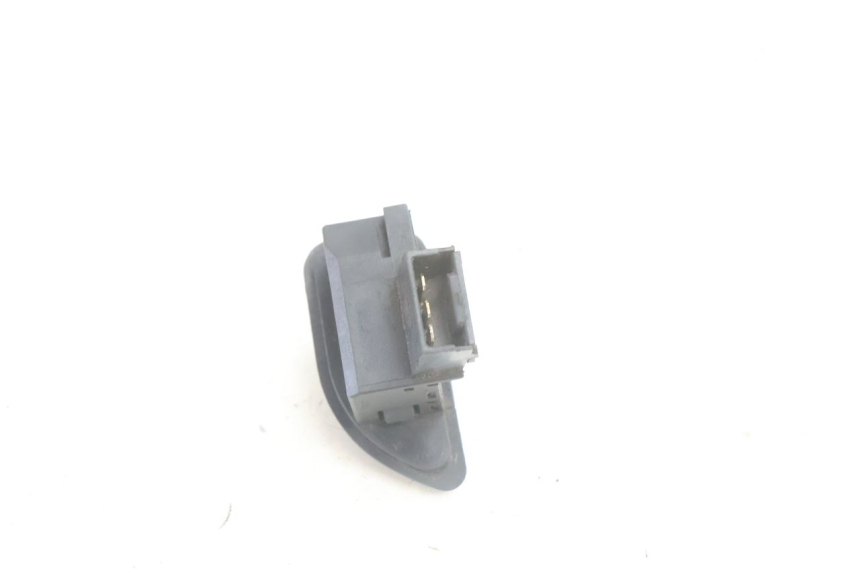 photo de COMMUTATORE FRECCE PIAGGIO MP3 500 (2016 - 2018) - Altra angolazione