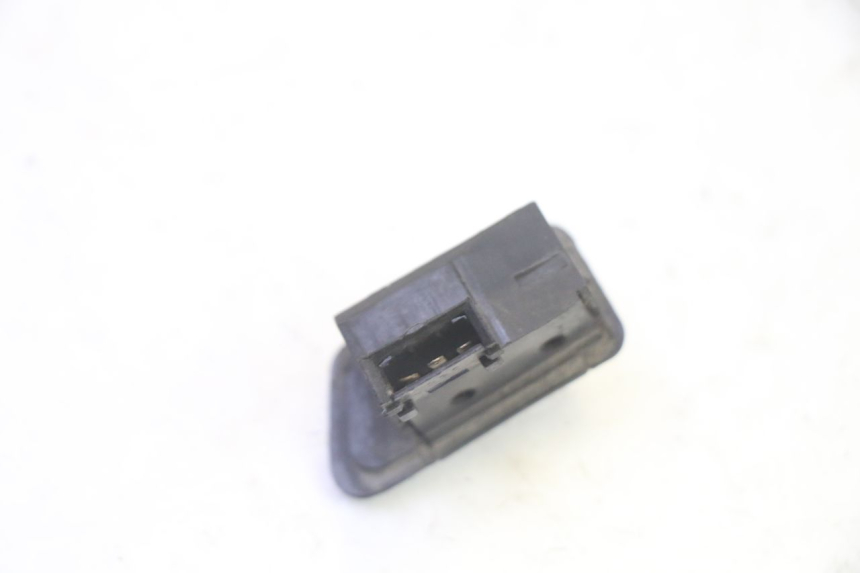 photo de COMMUTATORE FRECCE KYMCO LIKE 4T 50 (2019 - 2025) - Altra angolazione