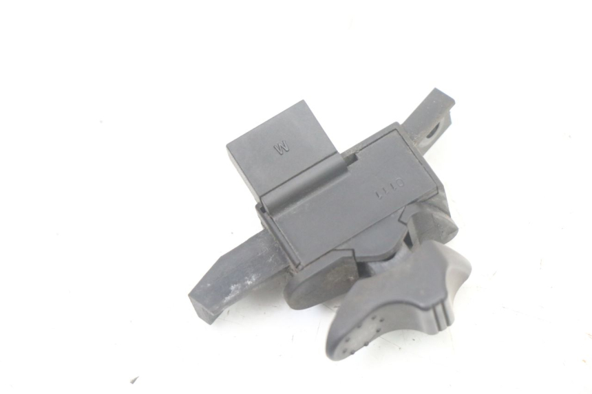 photo de COMMUTATORE FRECCE PIAGGIO VESPA LX IE 125 (2010 - 2012) - Dettaglio del componente