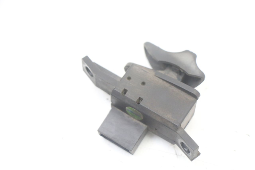 photo de COMMUTATORE FRECCE PIAGGIO VESPA LX IE 125 (2010 - 2012) - Altra angolazione