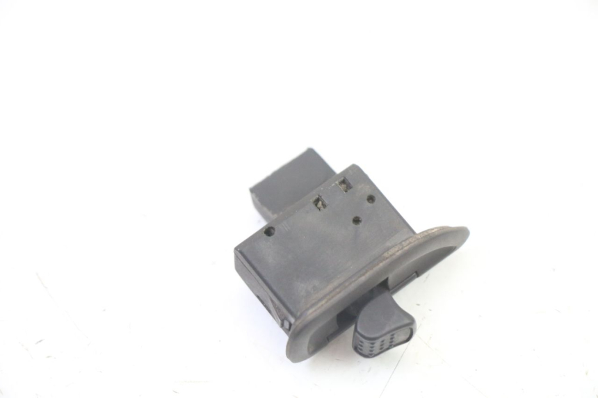 photo de COMMUTATORE FRECCE PIAGGIO SUPER LX 125 (2000 - 2003) - Zoom sullo stato d'uso