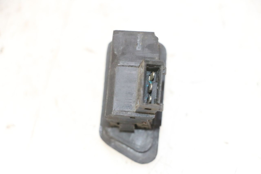 photo de COMANDO FRECCE PEUGEOT TWEET 4T 50 (2018 - 2022) - Zoom sullo stato d'uso