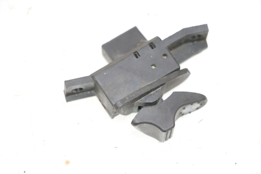 photo de COMMUTATORE FRECCE PIAGGIO VESPA GTS SUPER IE 125 (2009 - 2016) - Dettaglio del componente