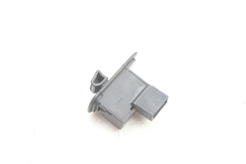 photo de COMMUTATORE FRECCE PIAGGIO X8 STREET 125 (2006 - 2007) - Zoom sullo stato d'uso