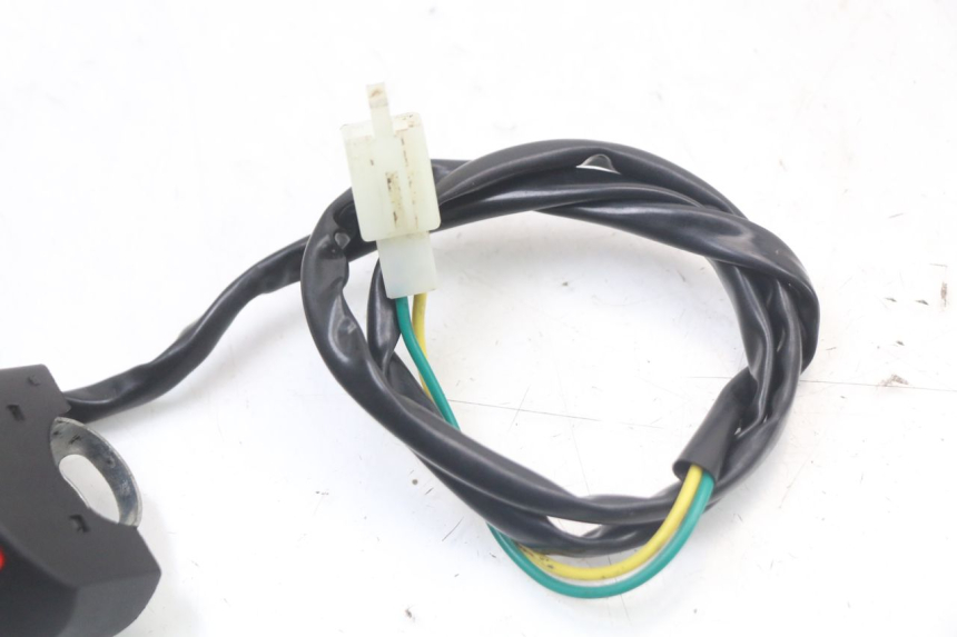 photo de COMMUTATORE SPEGNIMENTO  RSR DIRT BIKE 150 - Dettagli dei punti di fissaggio