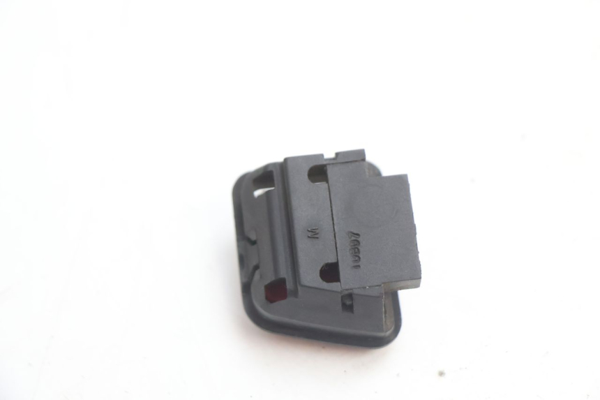 photo de COMMUTATORE SPEGNIMENTO  PIAGGIO MP3 LT 300 (2010 - 2016) - Zoom sullo stato d'uso