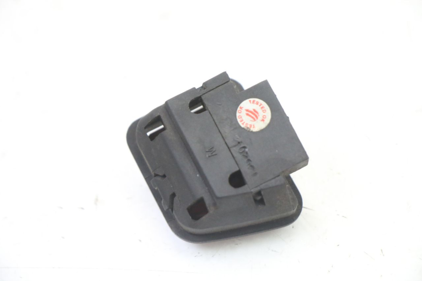 photo de COMMUTATORE SPEGNIMENTO  PIAGGIO MP3 500 (2011 - 2015) - Altra angolazione