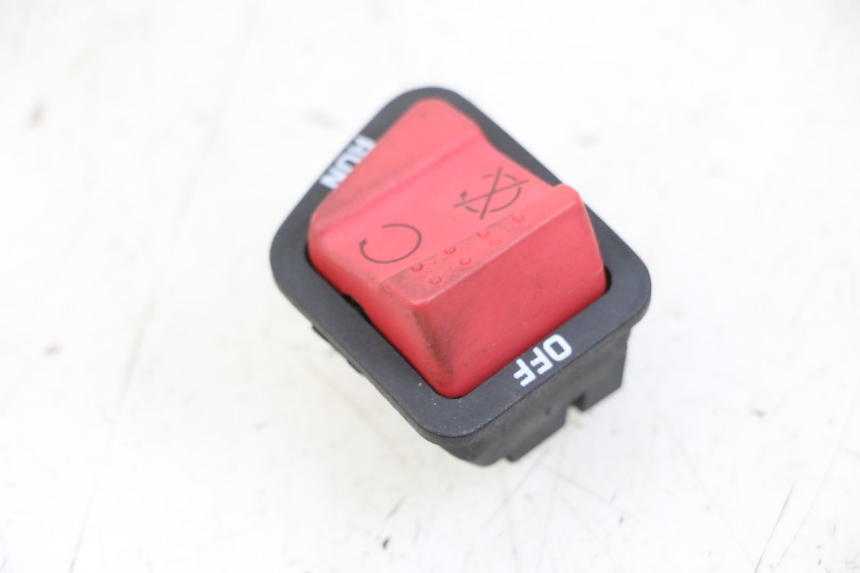 photo de COMMUTATORE SPEGNIMENTO  PIAGGIO MP3 500 (2014 - 2017) - Altra angolazione