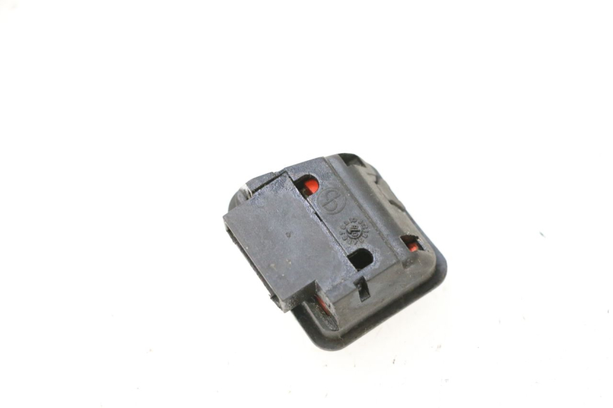 photo de INTERRUTTORE DI ACCENSIONE PIAGGIO MP3 125 (2006 - 2014) - Zoom sullo stato d'uso