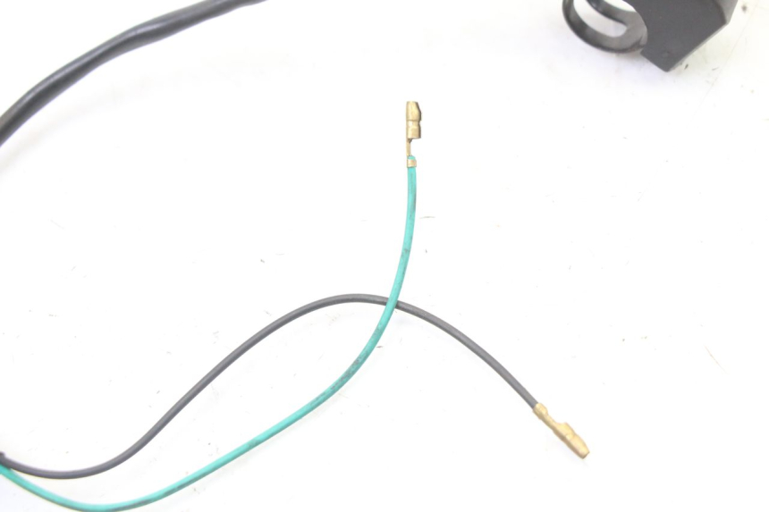 photo de COMMUTATORE SPEGNIMENTO  HONDA NTV DEAUVILLE ABS 700 (2007 - 2016) - Primo piano tecnico