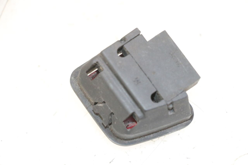 photo de INTERRUTTORE DI ACCENSIONE PIAGGIO MP3 125 (2006 - 2014) - Dettaglio del componente