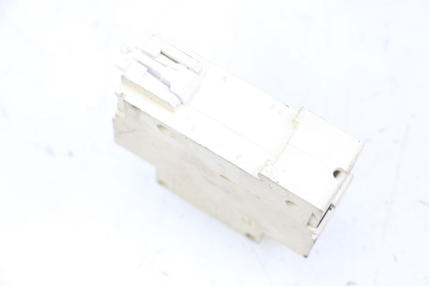 photo de COMMUTATORE SPEGNIMENTO  EFUN PUSA 1 - Primo piano tecnico