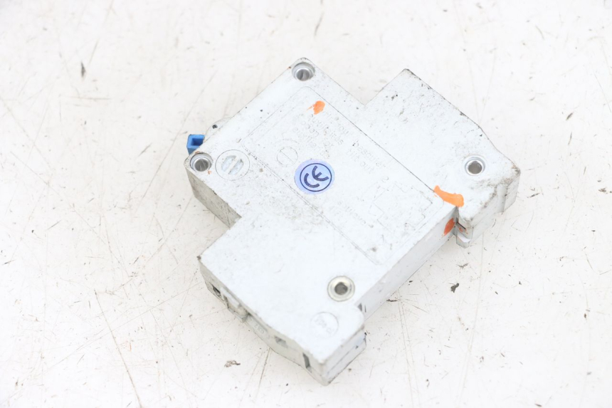 photo de COMMUTATORE SPEGNIMENTO  EFUN PUSA 1 - Zoom sullo stato d'uso