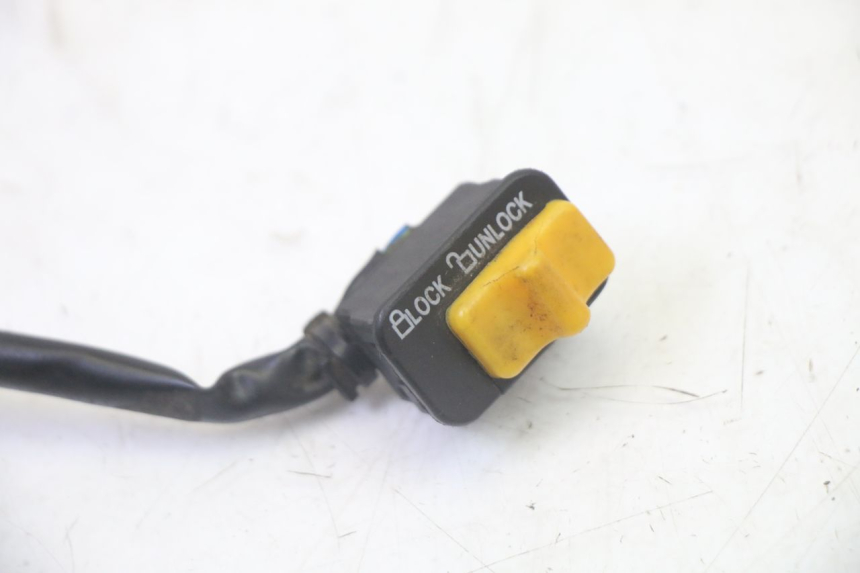 photo de COMMUTATORE SPEGNIMENTO  PEUGEOT TWEET 4T 50 (2018 - 2022) - Dettaglio del componente