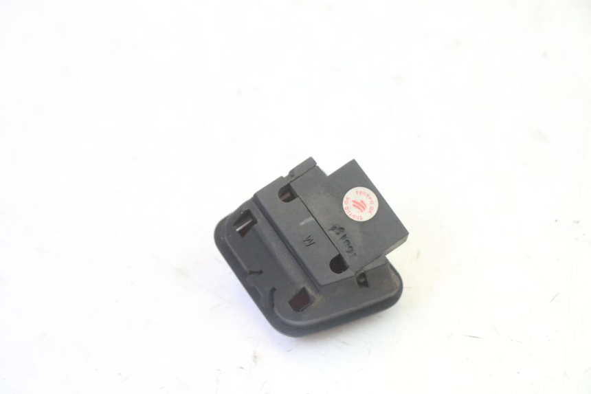 photo de INTERRUTTORE DI ACCENSIONE PIAGGIO XEVO - X EVO 125 (2007 - 2017) - Altra angolazione