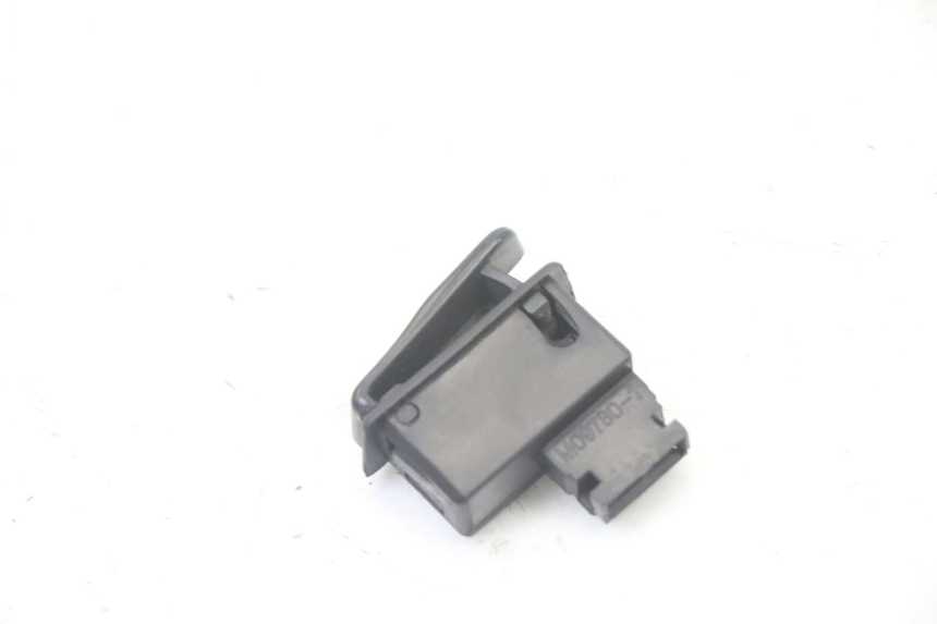 photo de COMMUTATORE ACCENSIONE SYM FIDDLE 125 (2008 - 2010) - Zoom sullo stato d'uso