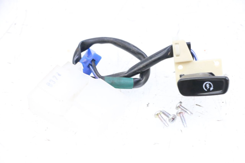 photo de COMMUTATORE ACCENSIONE MBK FLAME X 125 (2007 - 2016) - Vista principale