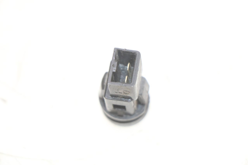 photo de COMMODO AVVIAMENTO PIAGGIO FLY 2T 50 (2004 - 2017) - Zoom sullo stato d'uso