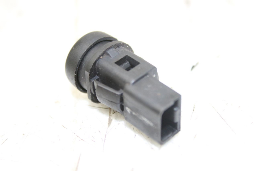 photo de COMMUTATORE AVVIAMENTO PIAGGIO LIBERTY 4T 50 (2004 - 2008) - Dettaglio del componente